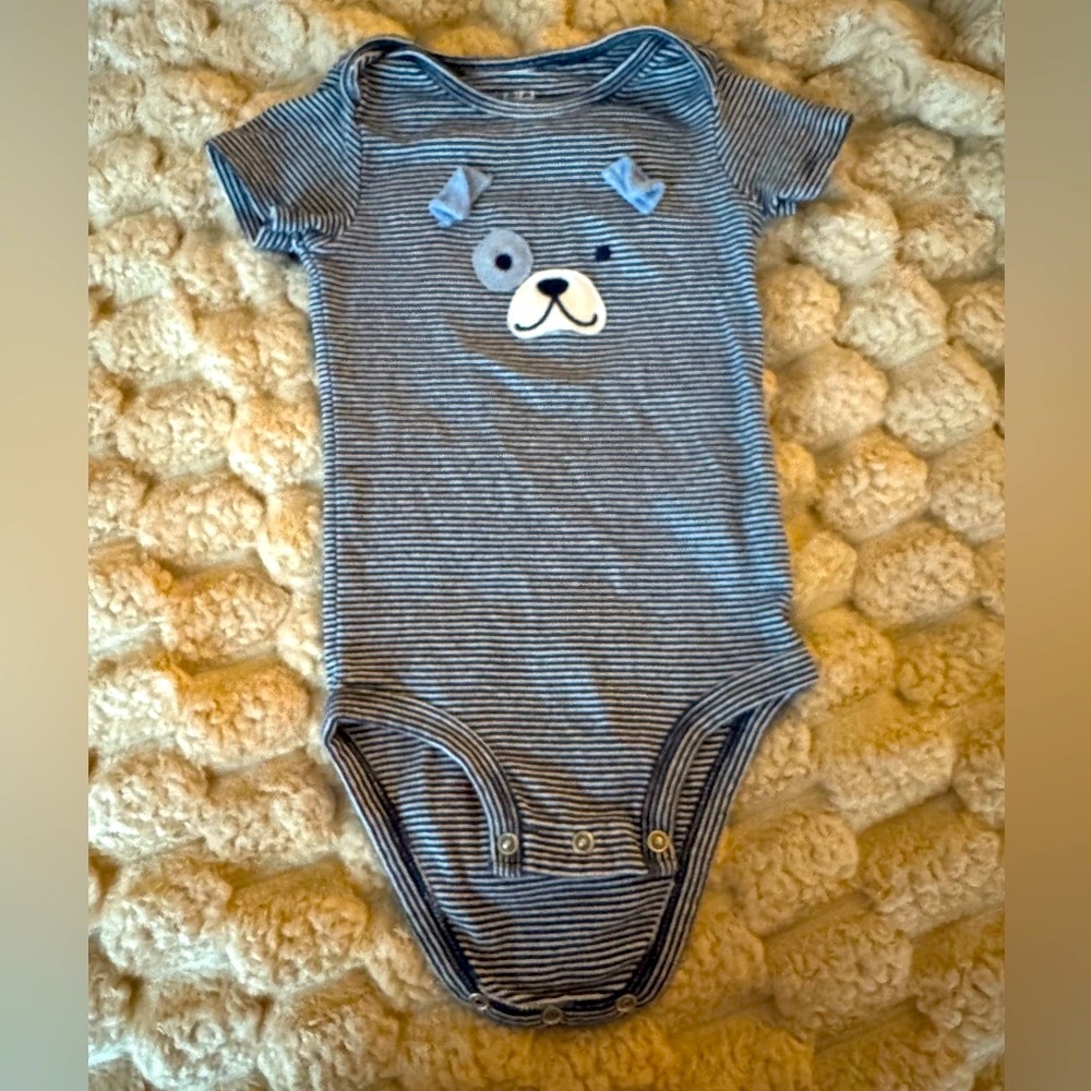 FREE with any purchase/ Carter's Blue Puppy Stripes Onesie! 🐶 18 months
